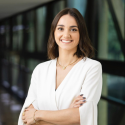 Dra. Lara Salvador Géo